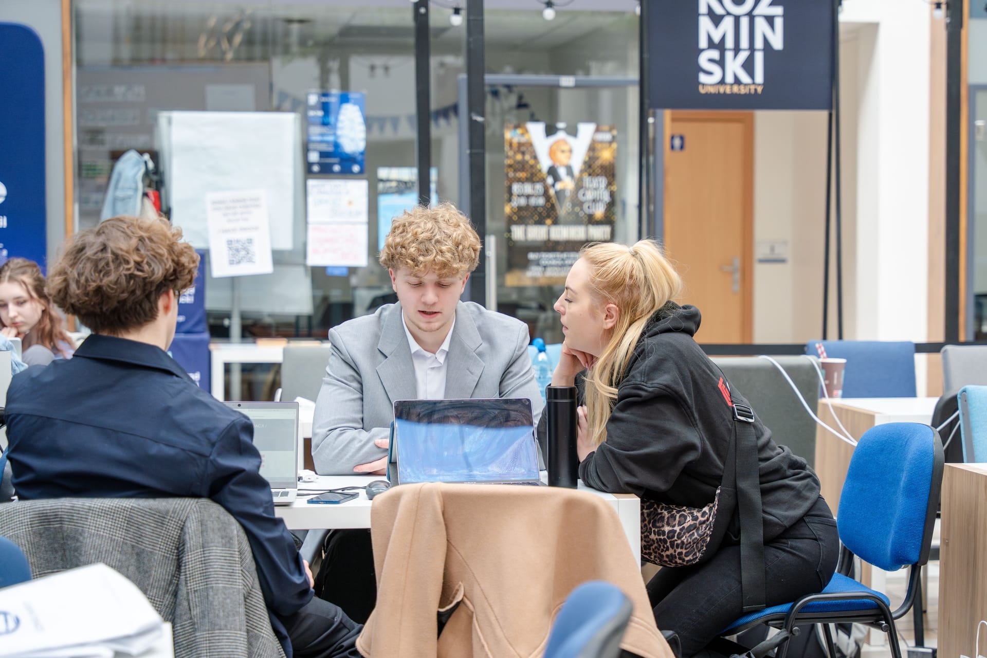 Econverse_hackathon-102.jpg