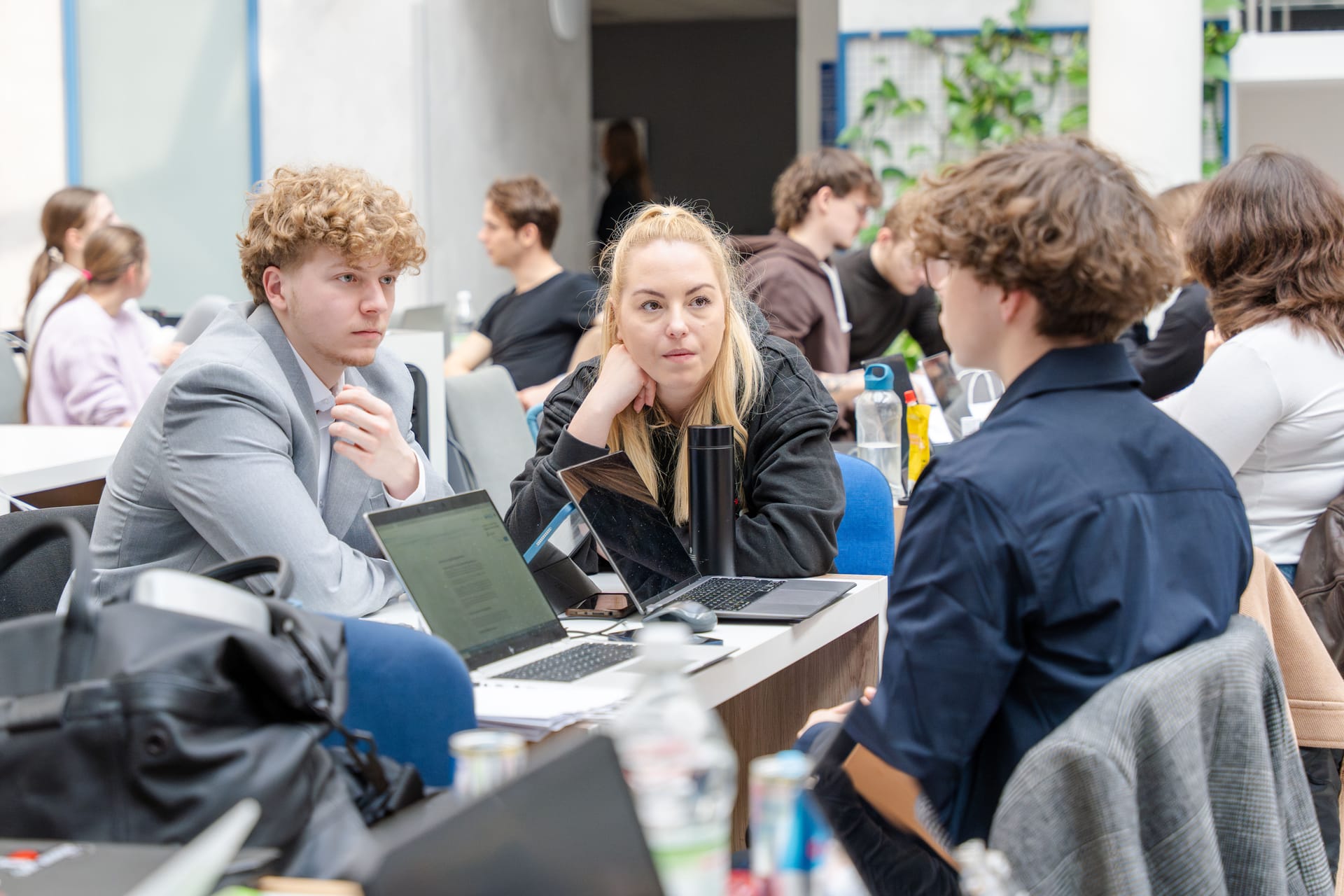 Econverse_hackathon-106.jpg