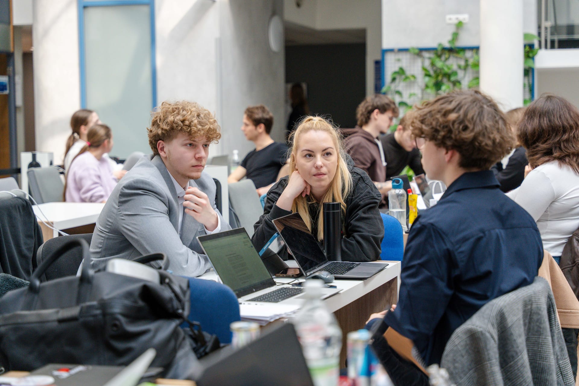 Econverse_hackathon-107.jpg