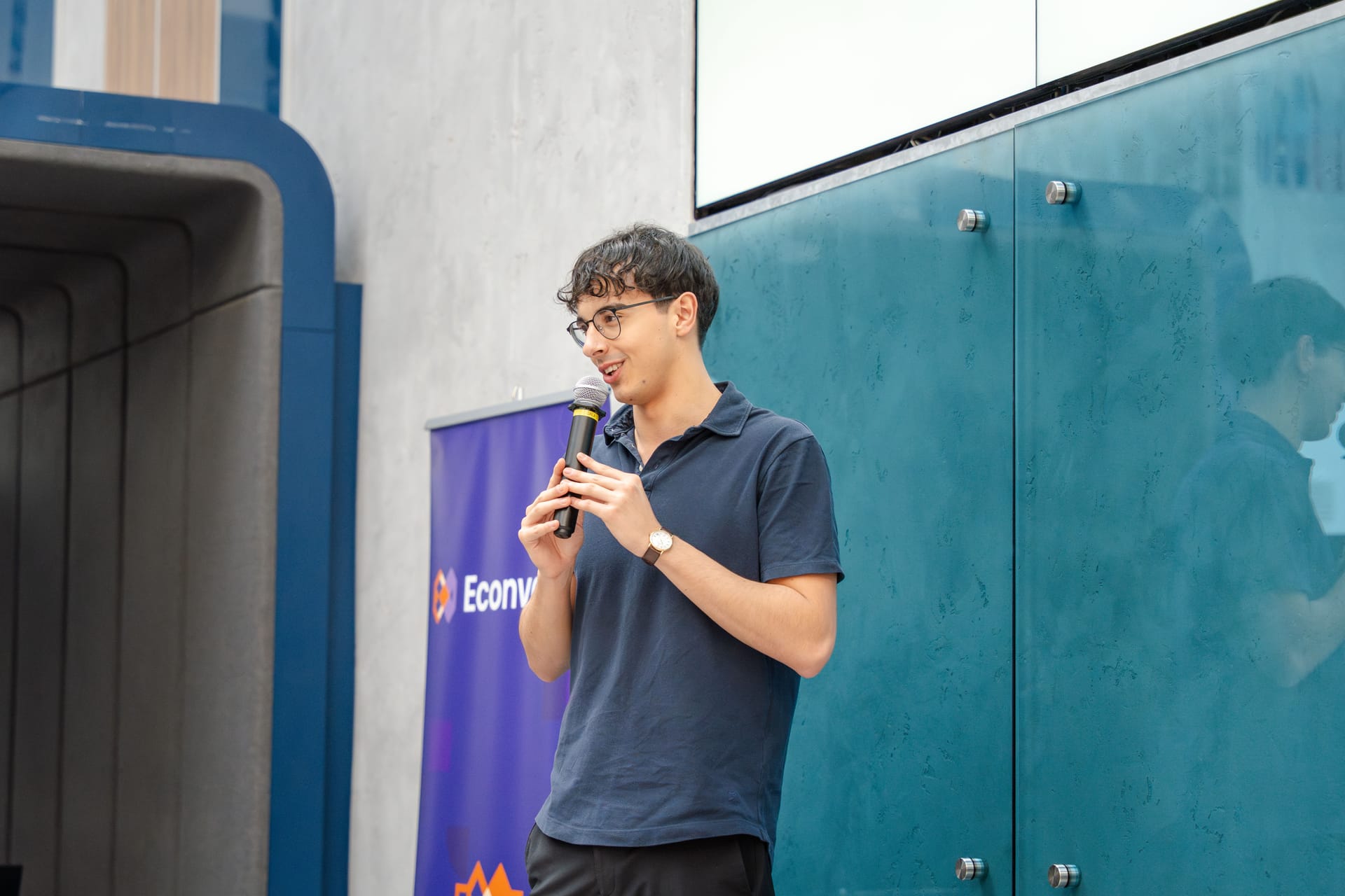 Econverse_hackathon-19.jpg
