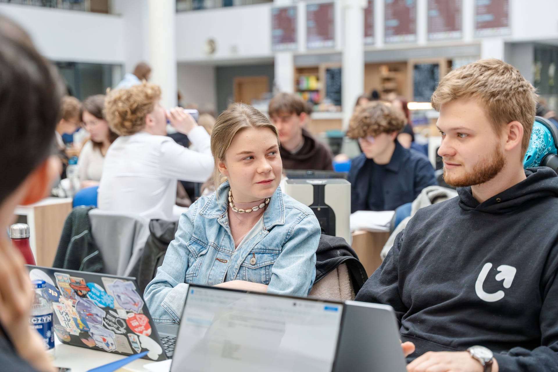 Econverse_hackathon-23.jpg