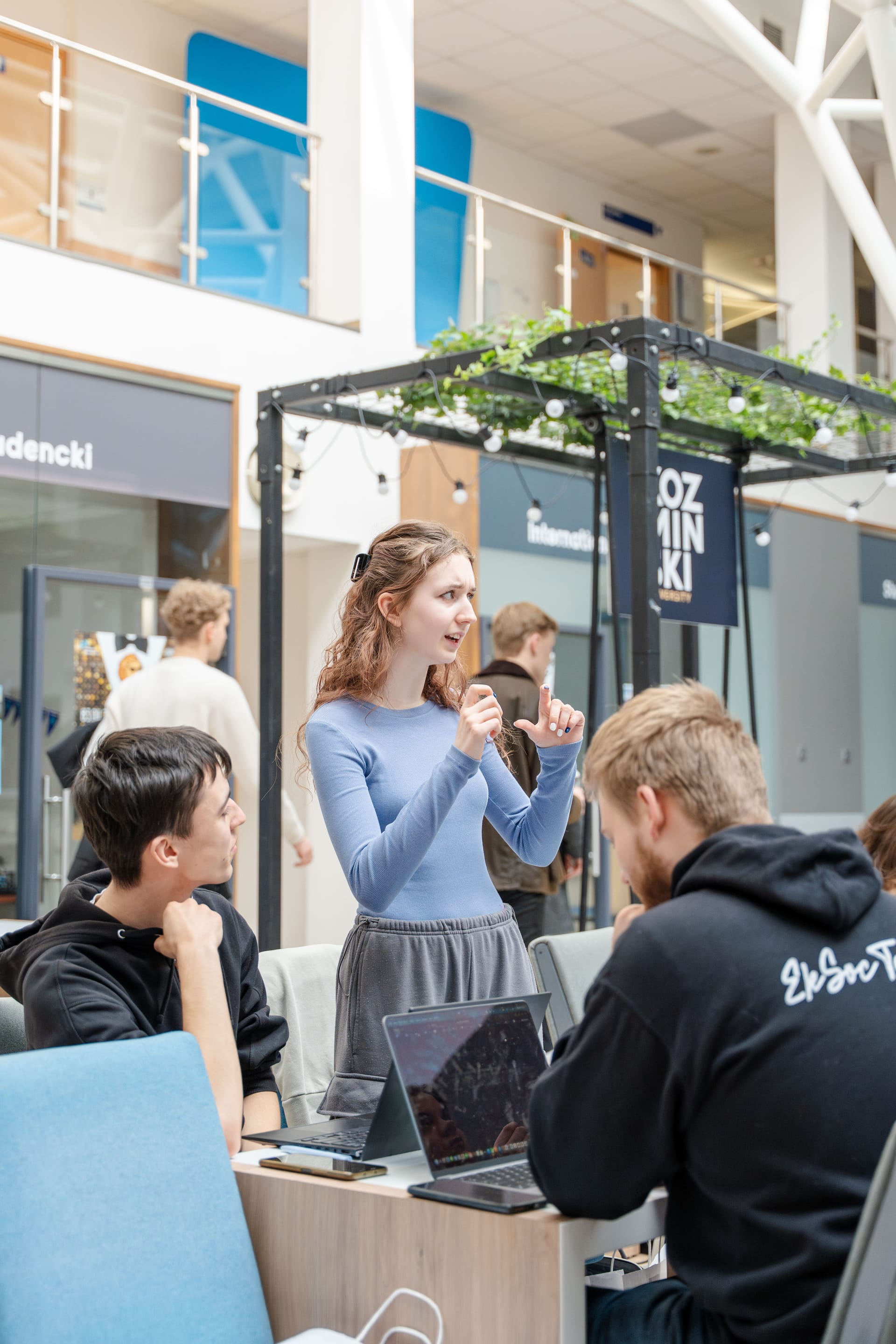 Econverse_hackathon-31.jpg