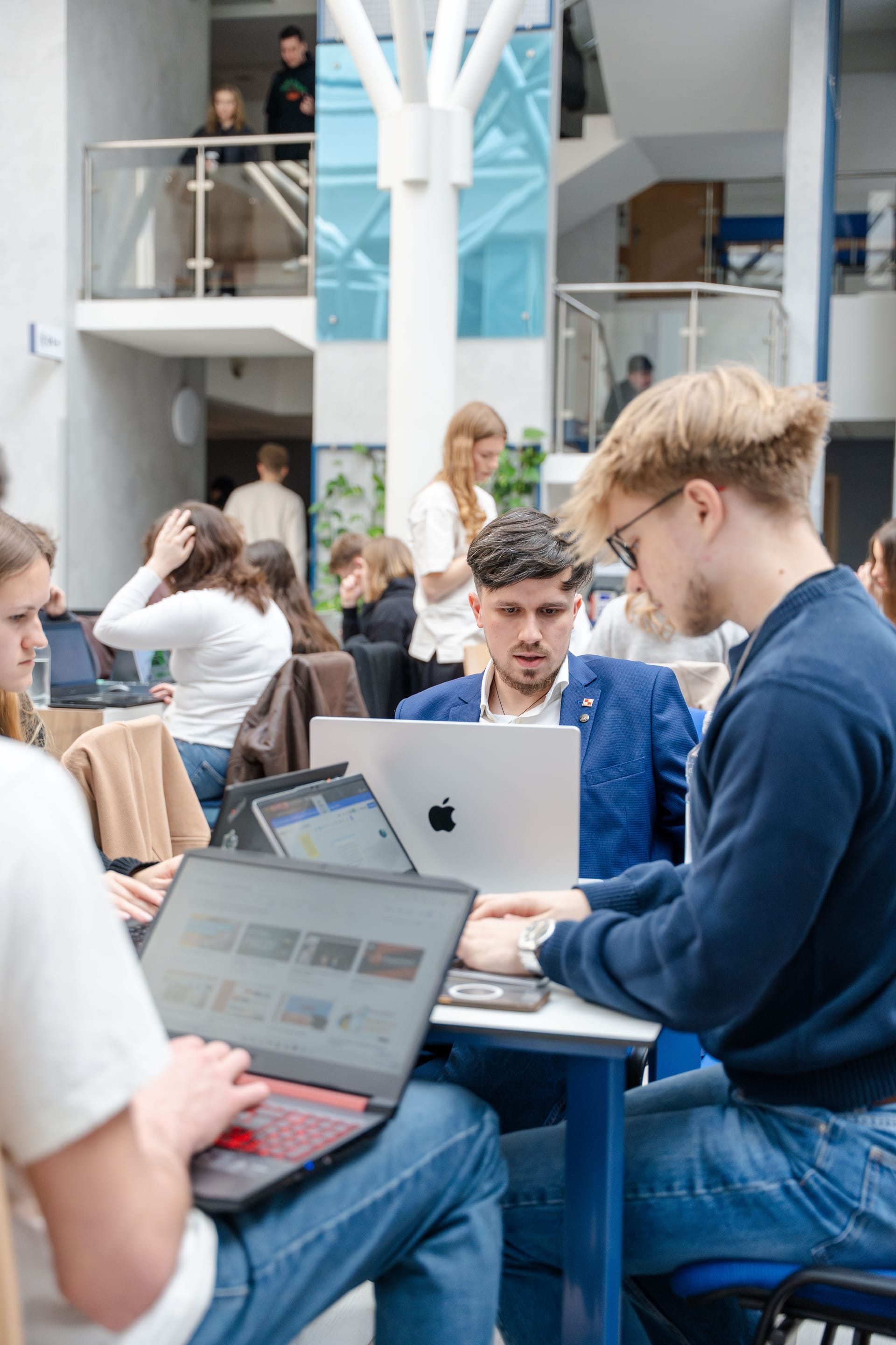 Econverse_hackathon-37.jpg