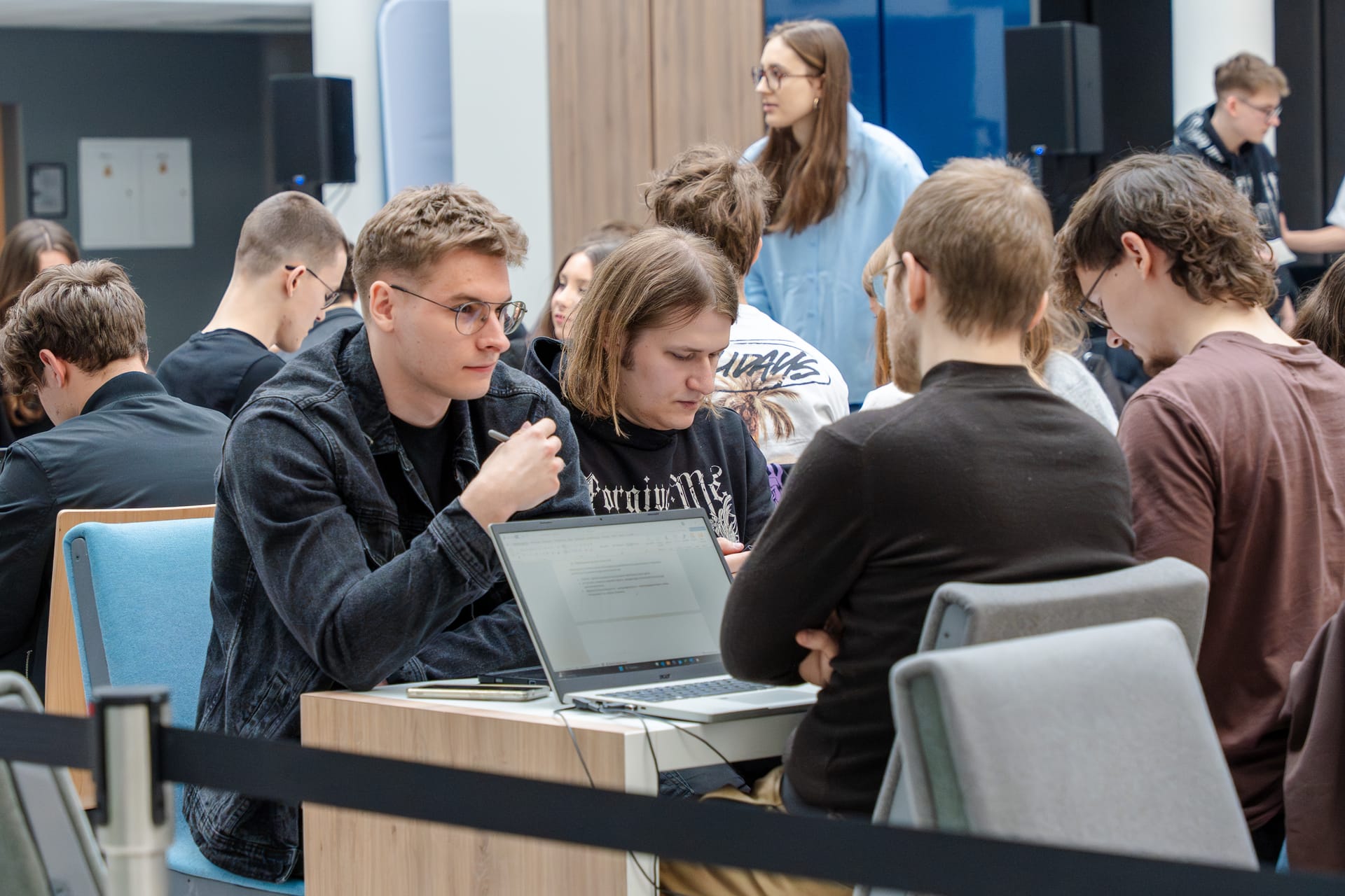 Econverse_hackathon-7.jpg