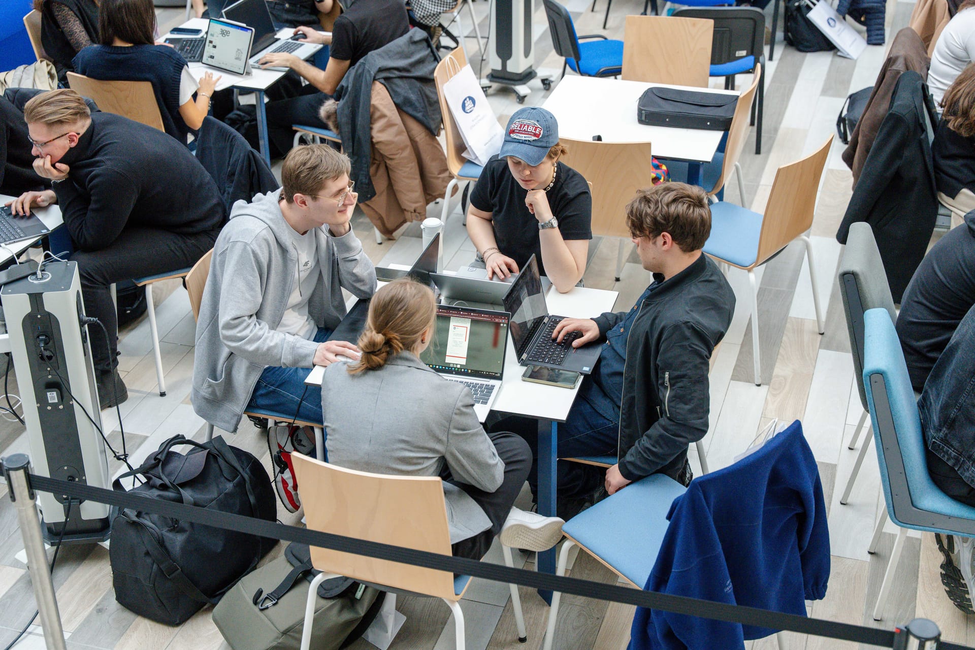 Econverse_hackathon-88.jpg